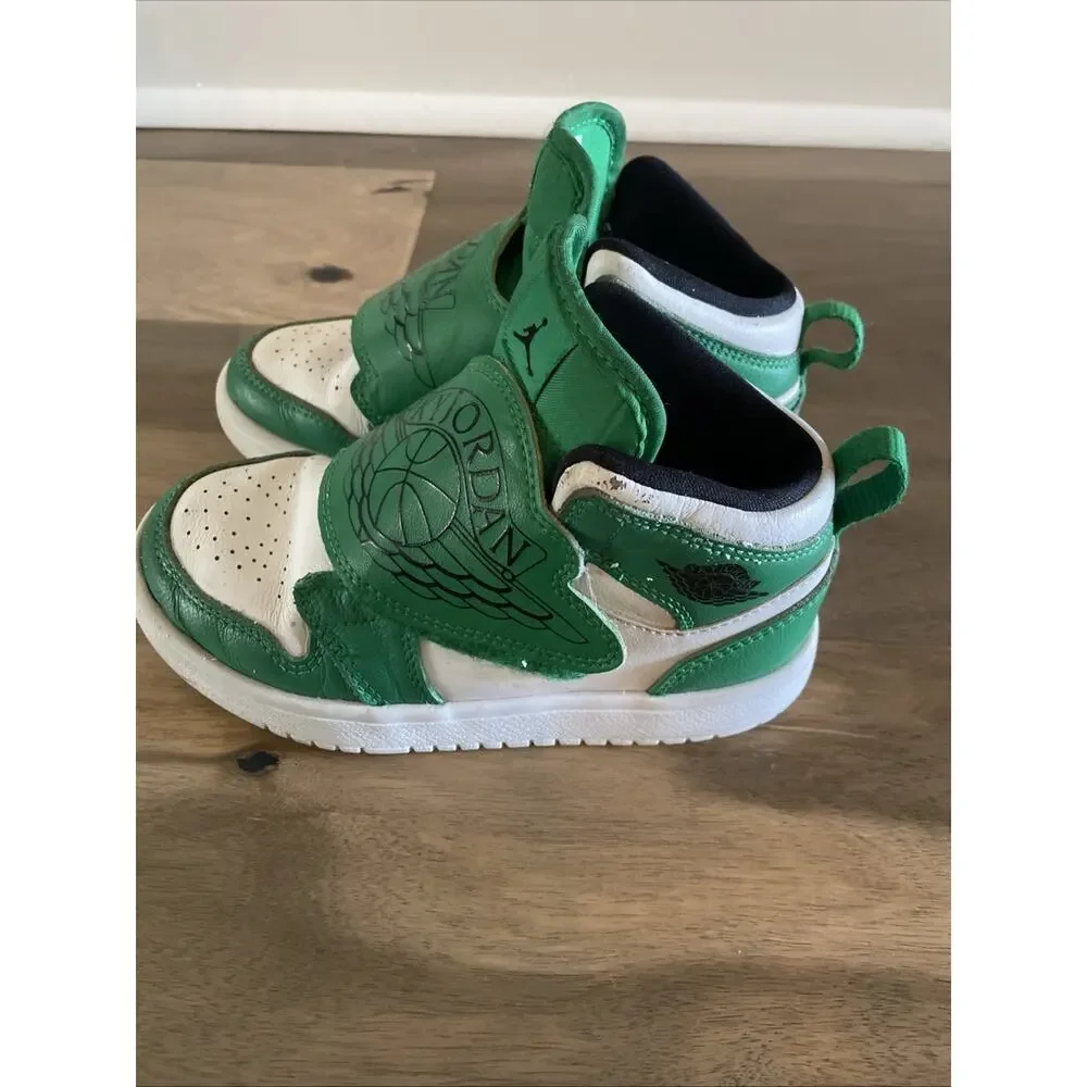 Nike Sky Jordan Kids shoes - Picture 3 of 10